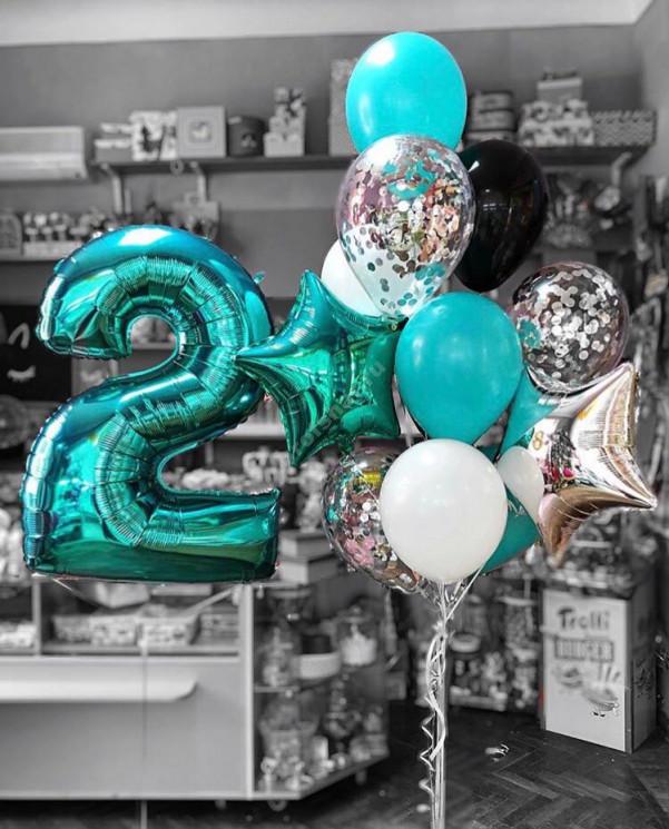 Композиция из шаров 128